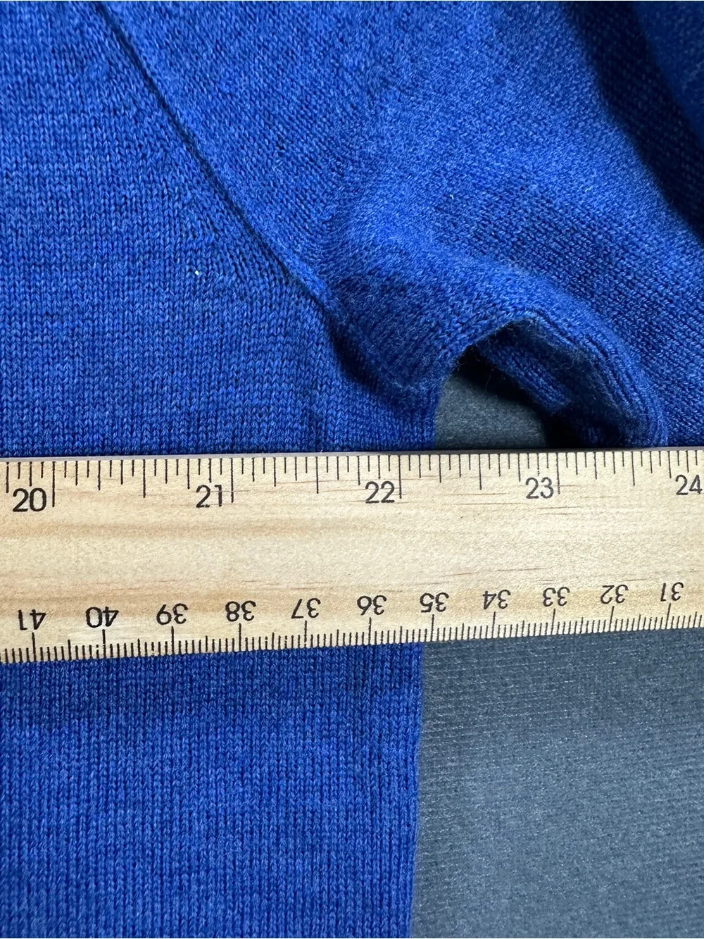 Banana Republic Italian Merino Wool pull over Sweater – Blue Men’s Size L Large